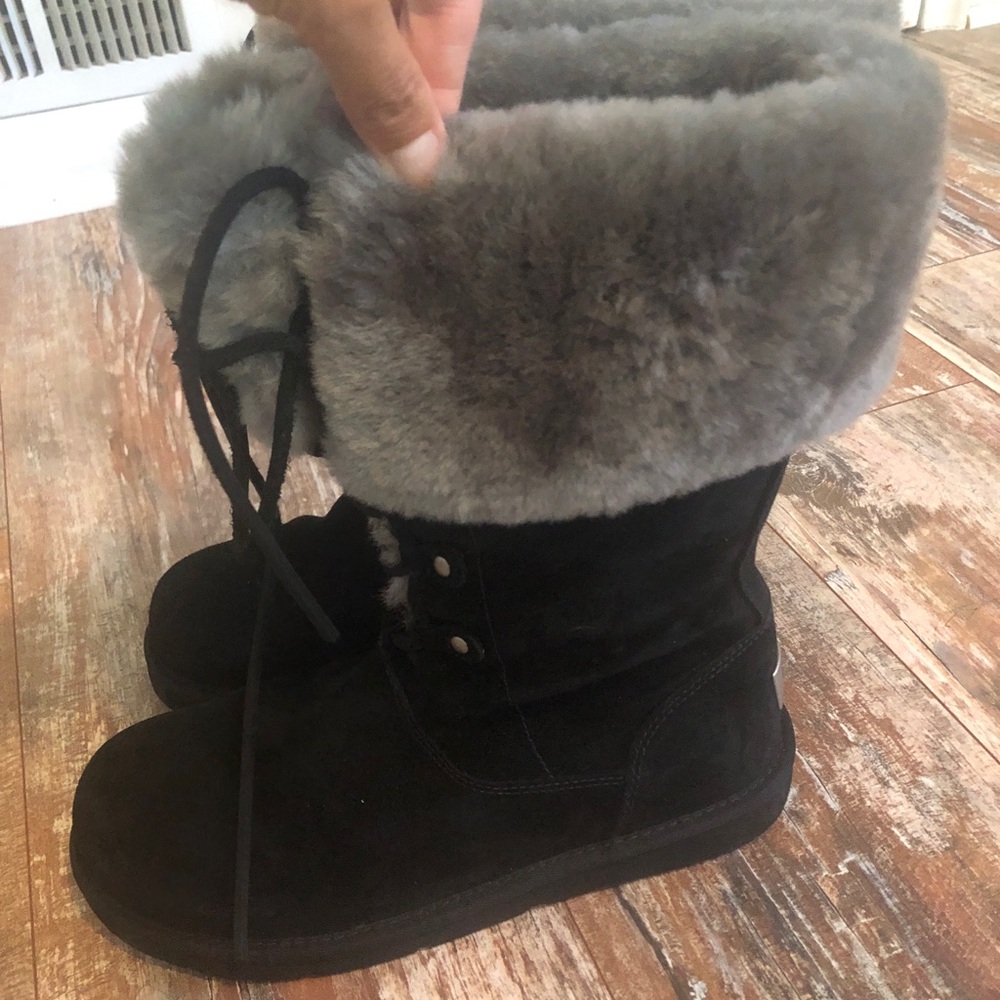 UGG Black Winter Boots with Gray Fur - Picture 4 of 6